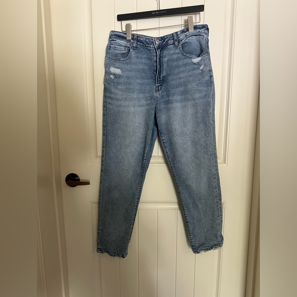 American Eagle Boyfriend jeans